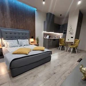 Silver Dawn Apartment